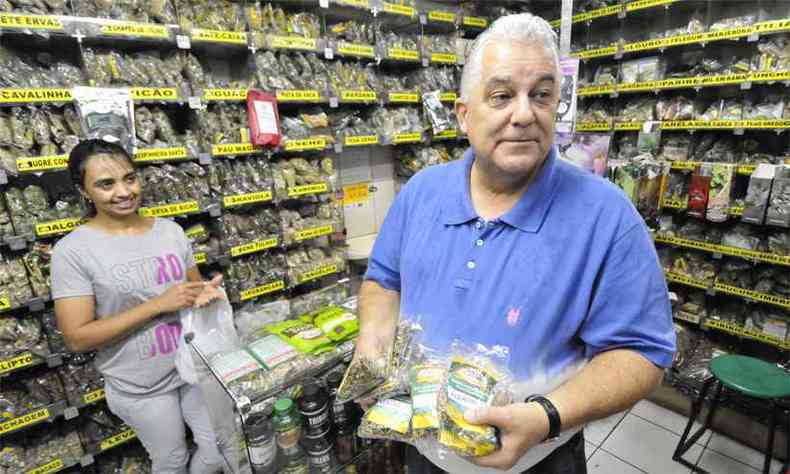 Jorge Luiz quer fazer ch para ajudar na digesto aps comidas pesadas na virada do ano (foto: Juarez Rodrigues/EM/DA Press)