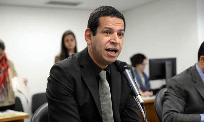 Cabo Júlio pediu para continuar trabalhando na Assembleia, já que está no regime semiaberto(foto: Ricardo Barbosa) Cabo Júlio pediu para continuar trabalhando na Assembleia, já que está no regime semiaberto(foto: Ricardo Barbosa)
