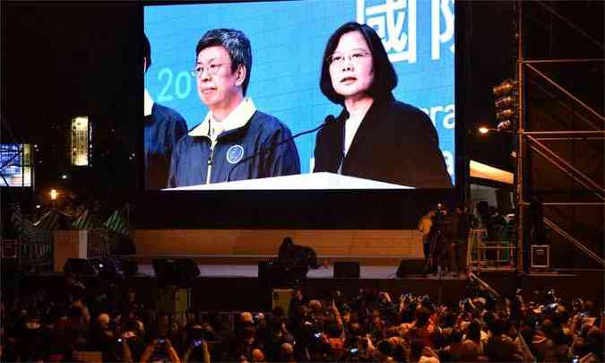 Vitoriosa, Tsai Ing-wen pode colocar um fim a oito anos de aproximao entre Taiwan e China(foto: SAM YEH / AFP PHOTO)