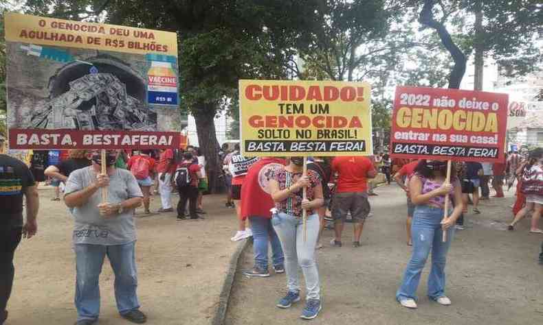 Pela primeira vez, Givaldo Ferreira e a famlia participaram de um protesto de rua contra o governo (foto: Larcio Portela/MZ)