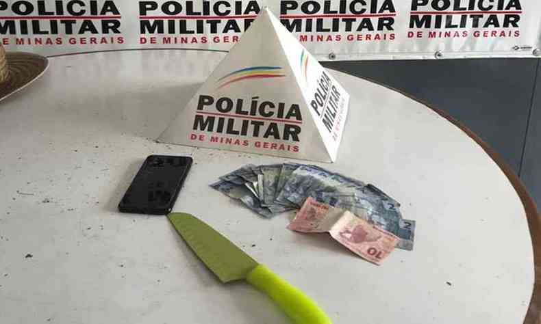 Material apreendido pela polcia(foto: Polcia Militar/Divulgao)