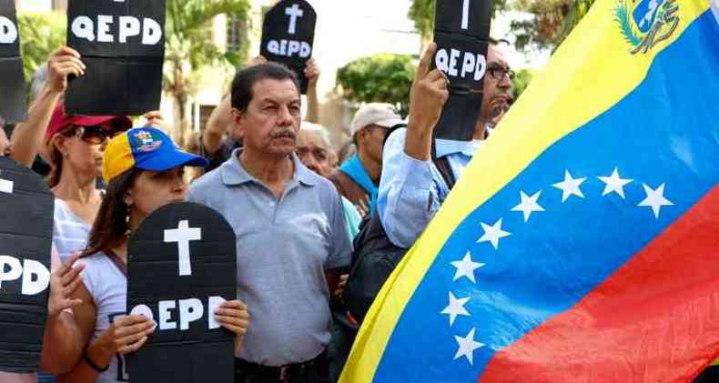 Cidados venezuelanos protestaram contra o presidente venezuelano Nicolas Maduro e a Assembleia Constituinte(foto: SCHNEYDER MENDOZA/AFP)