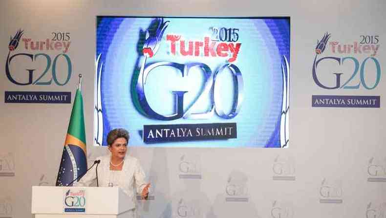 Presidente Dilma Rousseff durante declarao  imprensa, nesta segunda-feira, aps Cpula do G20 (foto: Roberto Stuckert Filho/PR)