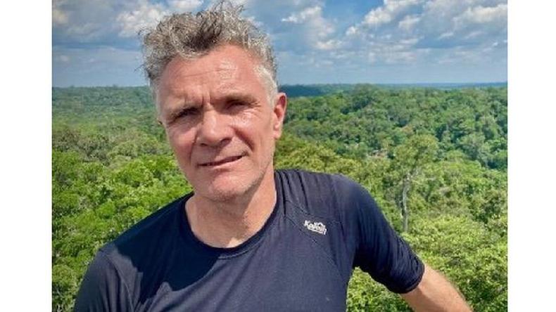 O jornalista britânico Dom Phillips mora em Salvador e faz reportagens sobre o Brasil há mais de 15 anos(foto: Reprodução/Twitter) O jornalista britânico Dom Phillips