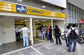 Clientes s�o orientados a comprar embalagem em papelarias(foto: (Juarez Rodrigues/EM/D.A PRESS))