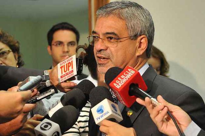 O petista Oscar Barreto, presidente do PT municipal, acusou o senador Humberto Costa (foto) de ter 600 cargos no governo de Pernambuco(foto: Antonio Cruz/ABr)