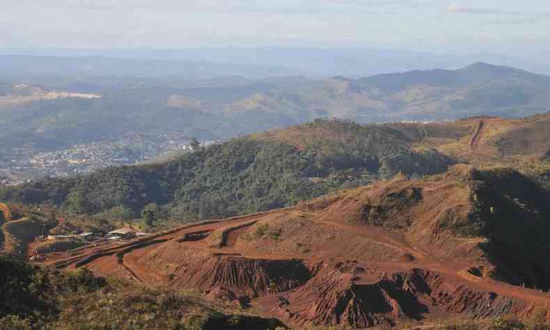 Serra do Curral em rea minerada