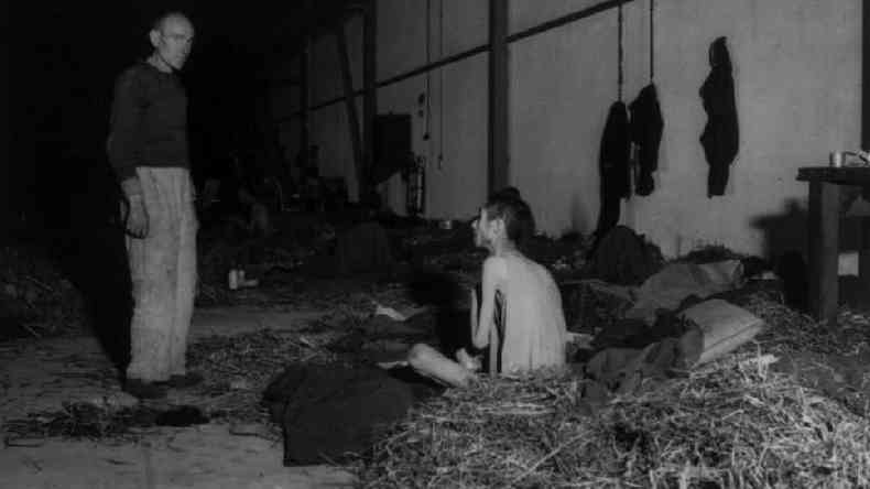 Judeus hngaros resgatados de campos de concentrao pelo exrcito americano