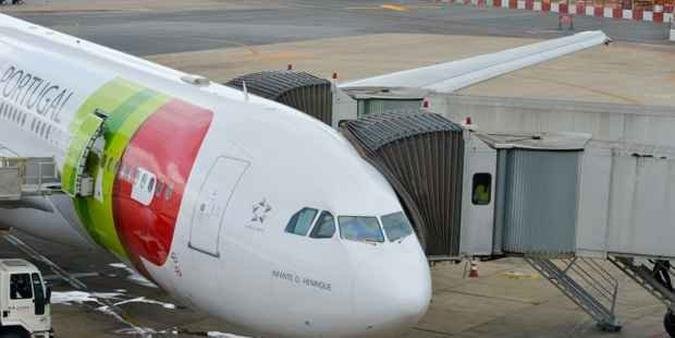 No momento do acidente o avi�o seguia por uma pista inapropriada para Airbus(foto: Elza Fi�za/ABr)