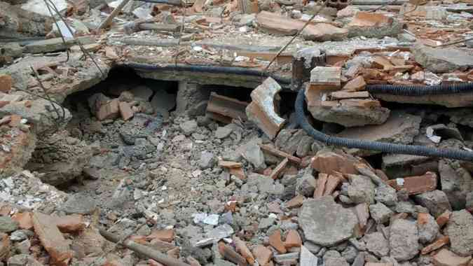 Pedreiro de 29 anos morreu durante a demolio de uma casa antiga na Regio Norte de BH