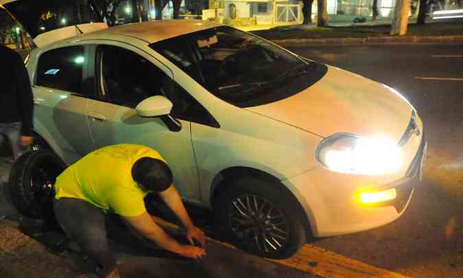 Estudante Henrique Renn sofreu prejuzos ao cair com seu Fiat Punto 