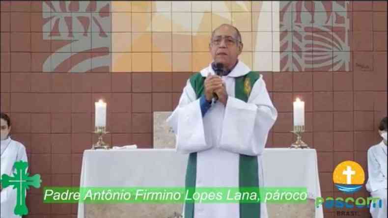 Padre Antnio Firmino, da parquia So Joo Batista, em Visconde do Rio Branco(foto: Reproduo/Facebook)