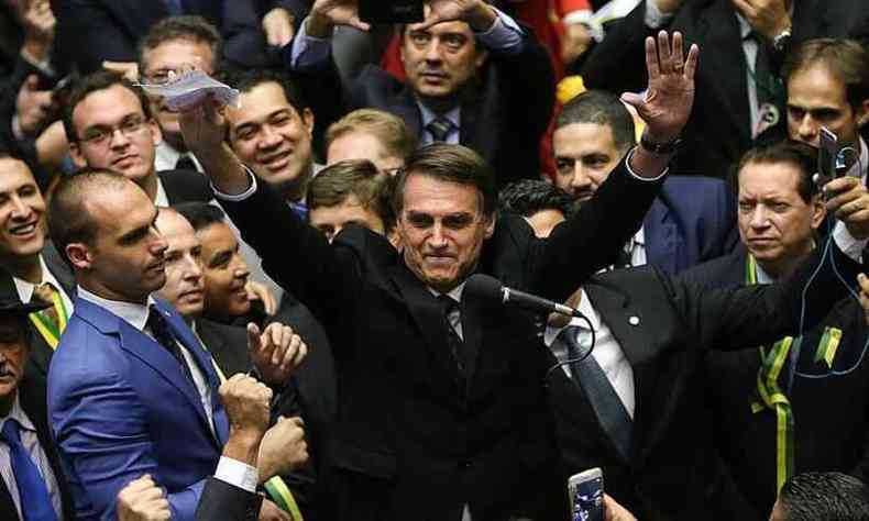 Bolsonaro em Plenário durante votação do impeachment da ex-presidente Dilma