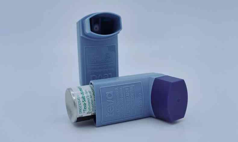 Bombinha com remédio para asma 