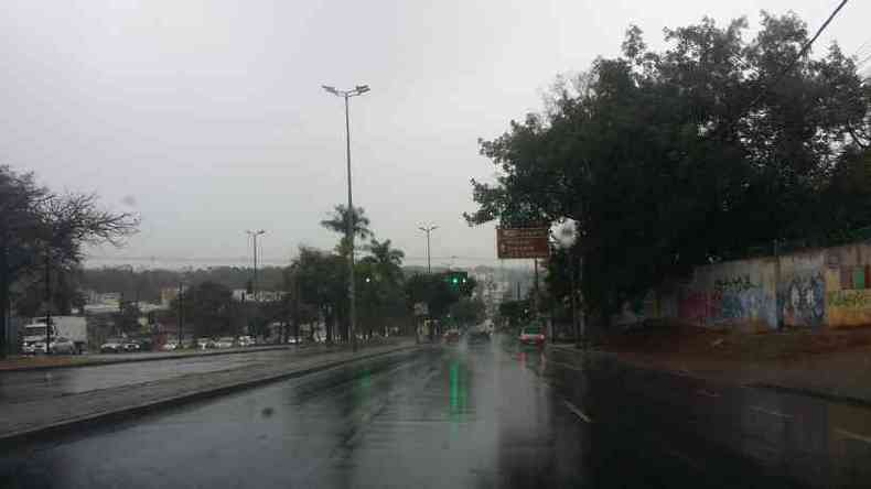 Clima  chuvoso neste sbado em BH(foto: Juarez Rodrigues/EM/D.A Press)