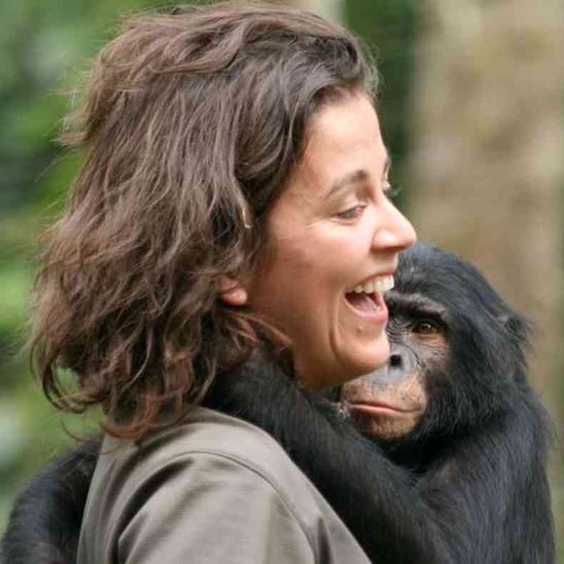 Isabel Behncke estudou o comportamento de bonobos, nossos parentes evolutivos(foto: Gentileza Isabel Behncke)