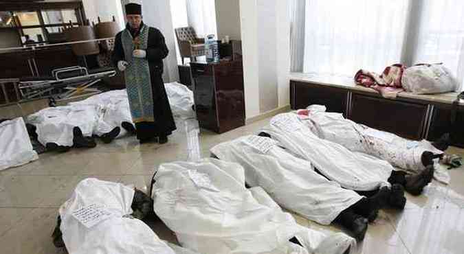 Saguo de hotel  improvisado como necrotrio em Kiev. J so mais de 50 mortes nos ltimos 3 dias(foto: David Mdzinarishvili/Reproduo/Twitter)