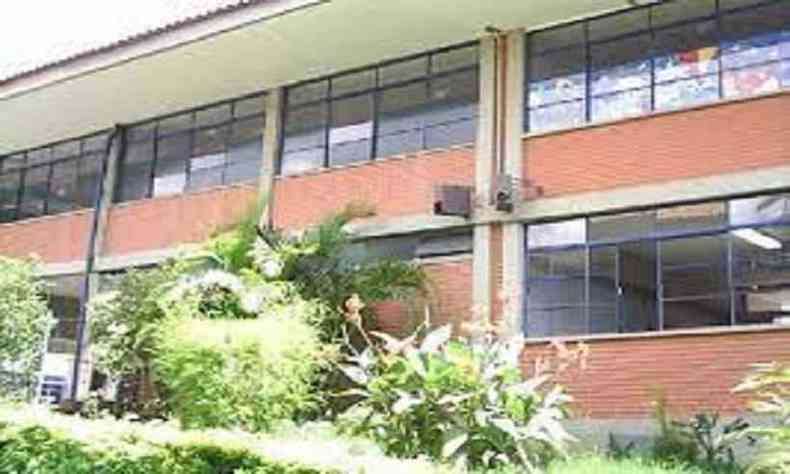 As duas primeiras prises de mulheres por boca de urna ocorreram na Escola Estadual Sria Marques da Silva