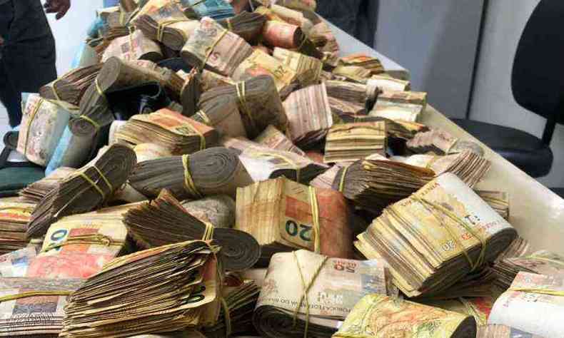 Lavagem de dinheiro: um dos crimes mais recorrentes no Brasil, reportados sobretudo pelos cartrios(foto: Divulgao/Polcia Civil)