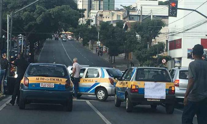Motoristas se concentraram na Avenida Amazonas(foto: BHTrans/Divulgação) Motoristas se concentraram na Avenida Amazonas(foto: BHTrans/Divulgação)