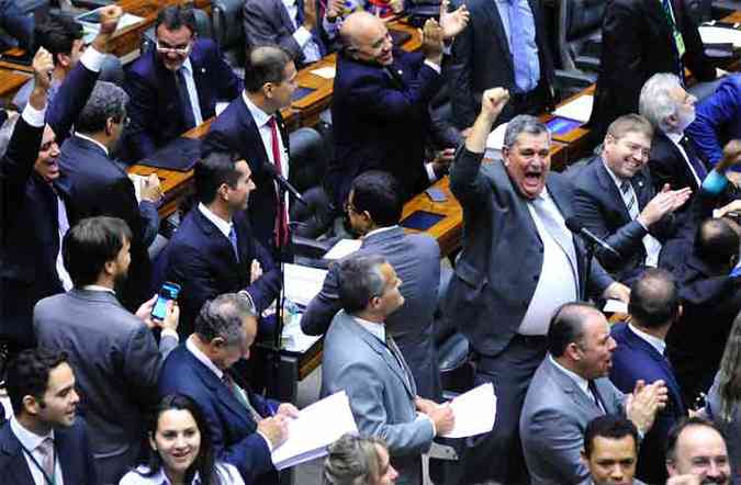 A Cmara concluiu a votao em 1 turno da PEC da reforma poltica(foto: Lus Macedo/Agncia Cmara)