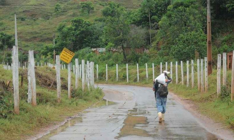 Paracatu de Baixo, atingida pela lama da Barragem do Fund�o(foto: Tulio Santos/EM/D.A Press)