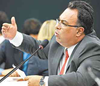 Deputado Andr Vargas (PT/PR)(foto: Brizza Cavalcanti/Agncia Cmara - 4/5/11)