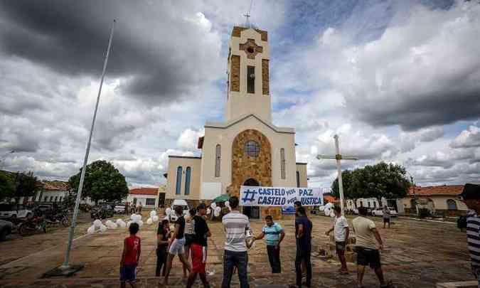 A vtima do estupro, Danielly Rodrigues, de 17 anos, morreu 10 dias aps o crime, em consequncia das barbries sofridas pelo grupo(foto: Thiago Amaral/Cidade Verde )