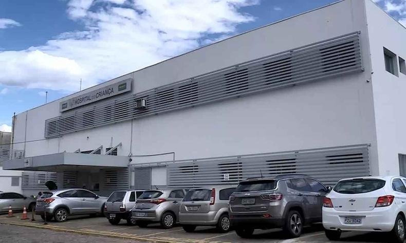 Imagem da fachada do Hospital da Crian�a, em Uberaba