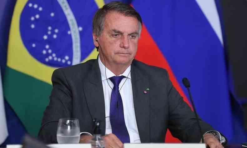 A cpula da CPI avalia enquadrar Bolsonaro em crimes de trs naturezas: lesa-humanidade, crimes de responsabilidade e crimes comuns