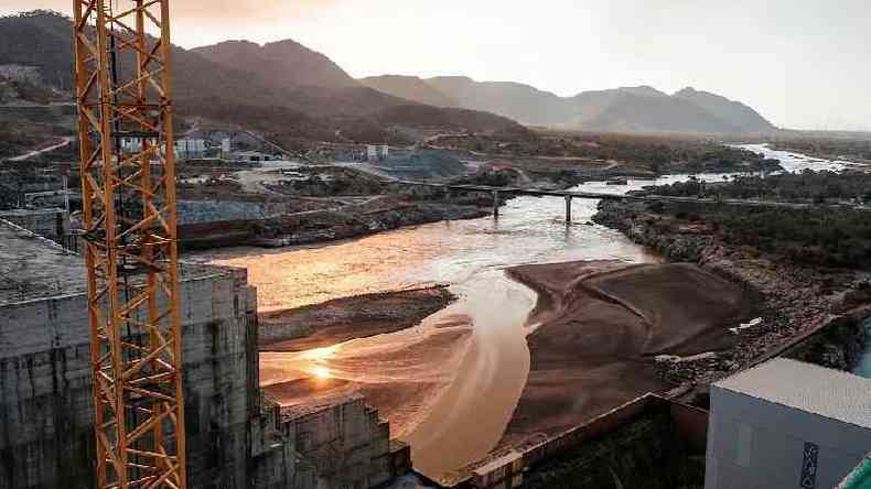 A Grande Represa do Renascimento, construda na Etipia,  ponto de tenso crescente com o Egito e o Sudo(foto: Eduardo Soteras/AFP/Getty Images)