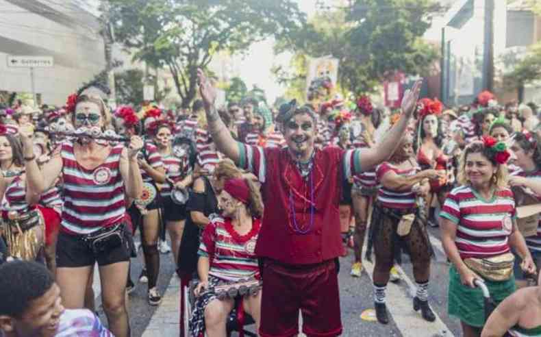 Carnaval de 2023 em BH teve 5,25 milhões de foliões circulando na cidade e uma movimentação financeira de R$ 720 milhões