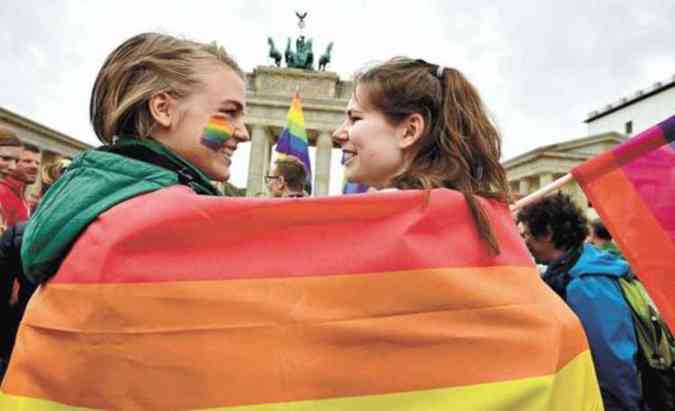 A Alemanha liberou o casamento de pessoas de mesmo sexo nessa sexta-feira(foto: Tobias Shwarz/AFP)