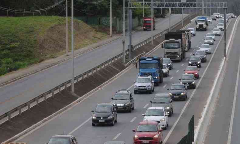 Motoristas fazem protestos em todo o Brasil contra o projeto que regulamenta o Uber(foto: Leandro Couri/EM/D.A Press)