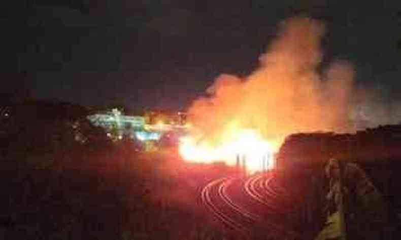 Incndio na Estao do Metro no Bairro Gameleira