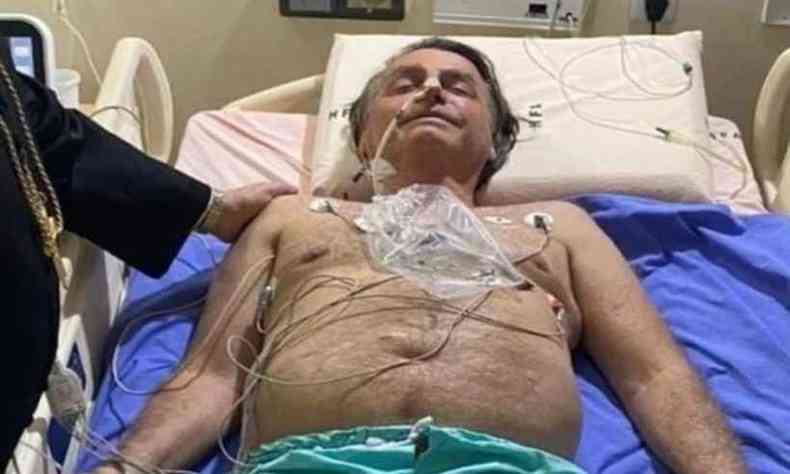 Bolsonaro foi diagnosticado, de acordo com o governo federal, com uma obstruo intestinal e deve passar por cirurgia , em So paulo(foto: Reproduo/Twitter)