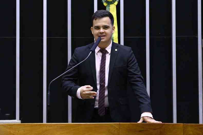O deputado Junio Amaral (PL-MG) votou contra a proposta do governo e critica os colegas que se posicionaram a favor da mudana nos impostos