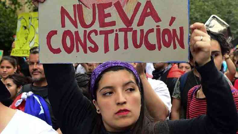 Uma das principais reivindicaes dos manifestantes foi justamente a reforma da Constituio(foto: Getty Images)