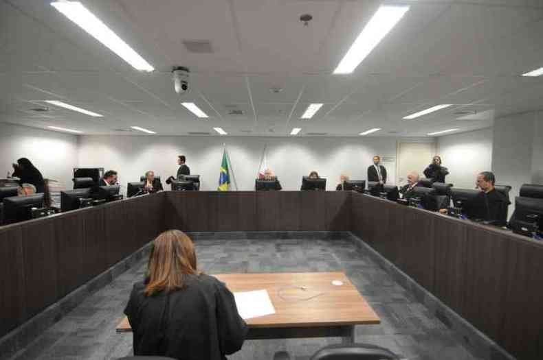 Por 2 votos a 1, TJMG entendeu que o ex-governador Eduardo Azeredo cometeu crimes(foto: Leandro Couri/EM/D.A Press)