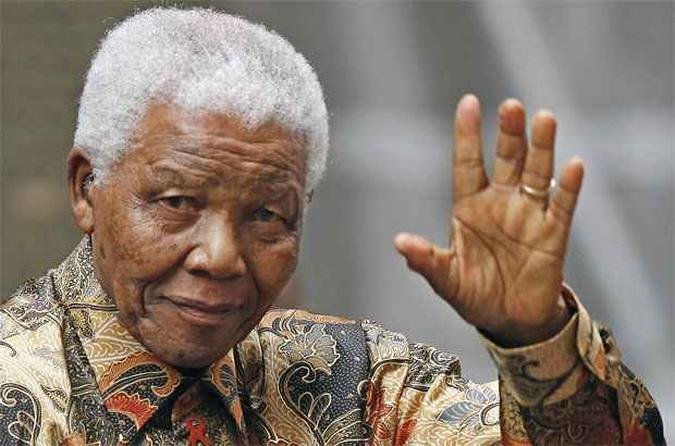 Mandela luta contra infec��o pulmonar(foto: AFP PHOTO/LEON NEAL )