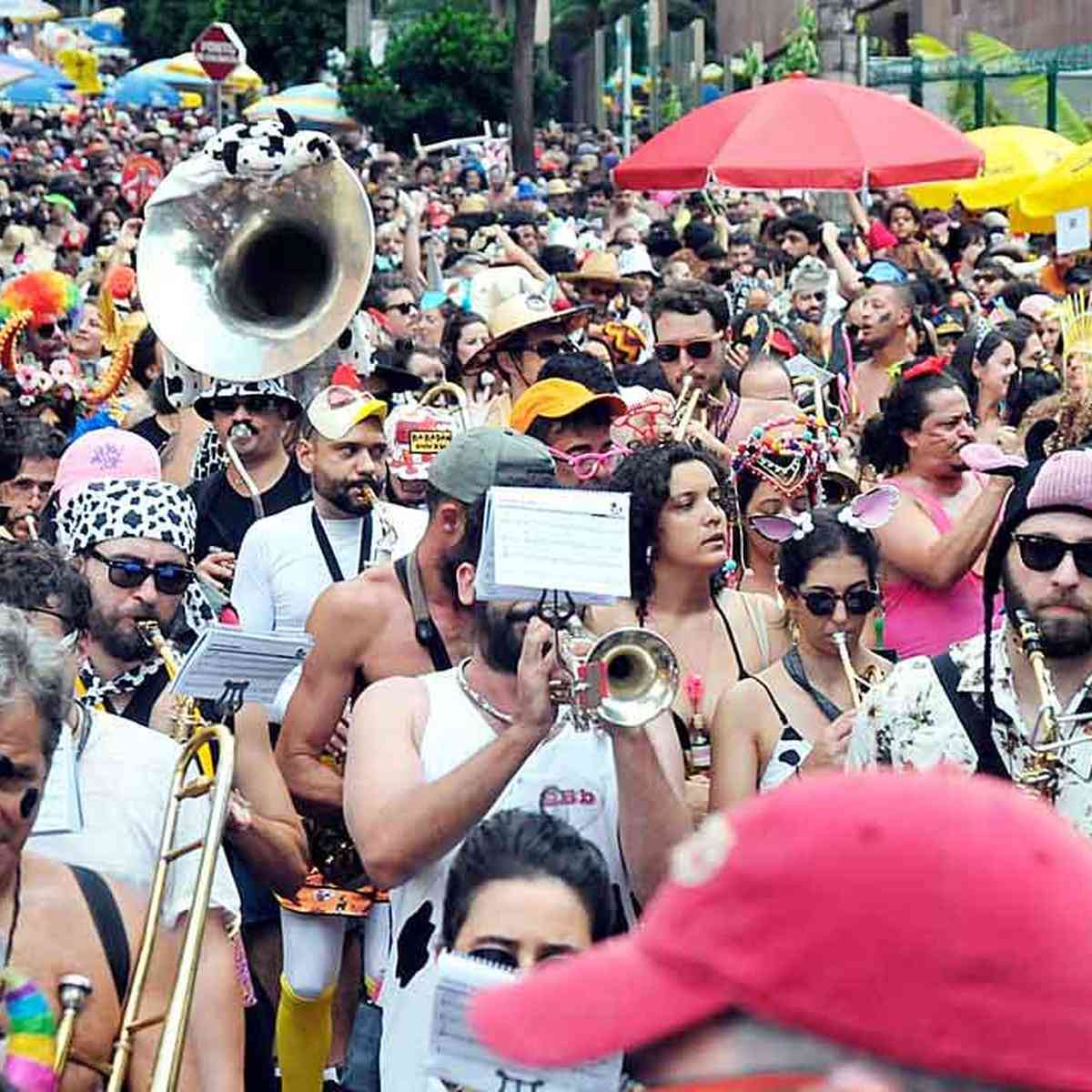 Carnaval de rua de São Paulo gera bilhões e já é o maior do Brasil