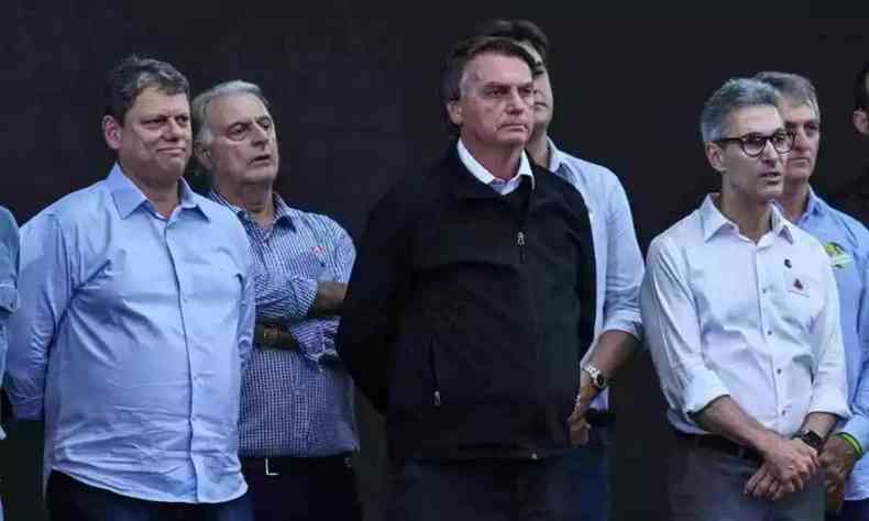 Da esquerda para a direita, Tarcsio, Jair Bolsonaro e Romeu Zema