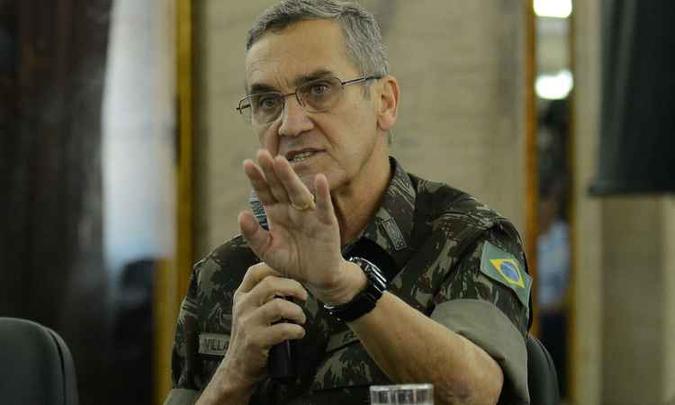 A fala do general Villas Boas chamou a atenção na noite desta terça-feira(foto: Tomaz Silva/Agencia Brasil ) A fala do general Villas Boas chamou a atenção na noite desta terça-feira(foto: Tomaz Silva/Agencia Brasil )