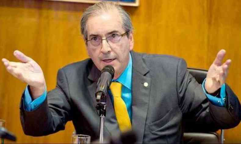 Eduardo Cunha, que tem 15 dias para apresentar defesa ao STF, se diz perseguido pelo procurador-geral (foto: Marcelo Camargo/Agncia Brasil )