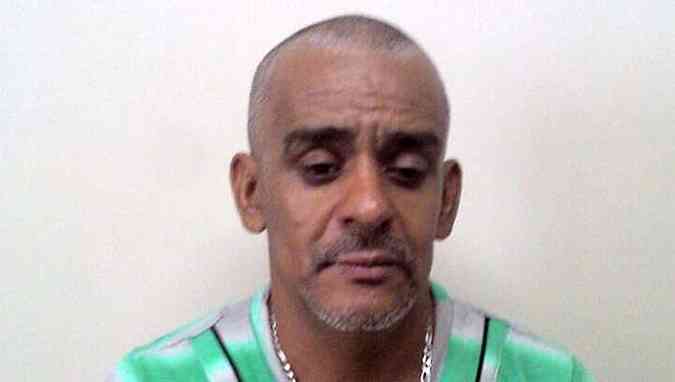  Ailton de Oliveira, de 42 anos, admitiu que cometia os crimes h mais de trs anos(foto: Polcia Civil/Divulgao )