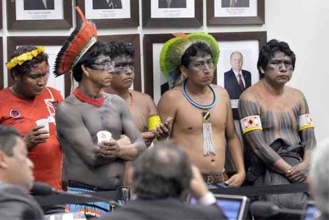ndios participam de sesso da CPI da Funai e do Incra (foto: Antonio Cruz/Arquivo Agncia Brasil)