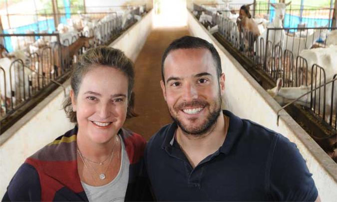 Os empresários Maria Pia Mattos de Paiva e Frederico Guimarães contrataram especialistas de vários segmentos para montar sistema de confinamento(foto: Leandro Couri/EM/D.A Press) Os empresários Maria Pia Mattos de Paiva e Frederico Guimarães contrataram especialistas de vários segmentos para montar sistema de confinamento(foto: Leandro Couri/EM/D.A Press)