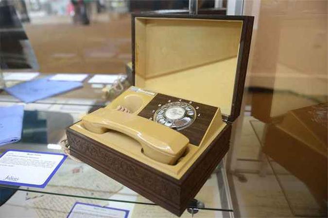 Telefone Decotel pertenceu a Elvis Presley(foto: AFP PHOTO / ROBYN BECK)