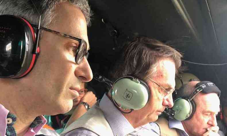 Romeu Zema e o presidente Jair Bolsonaro sobrevoaram Ã¡rea do rompimento da bararragem em Brumadinho(foto: ReproduÃ§Ã£o da internet/Twitter)