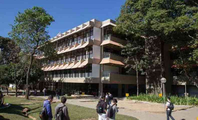 Na foto, prdio do ICB, na UFMG